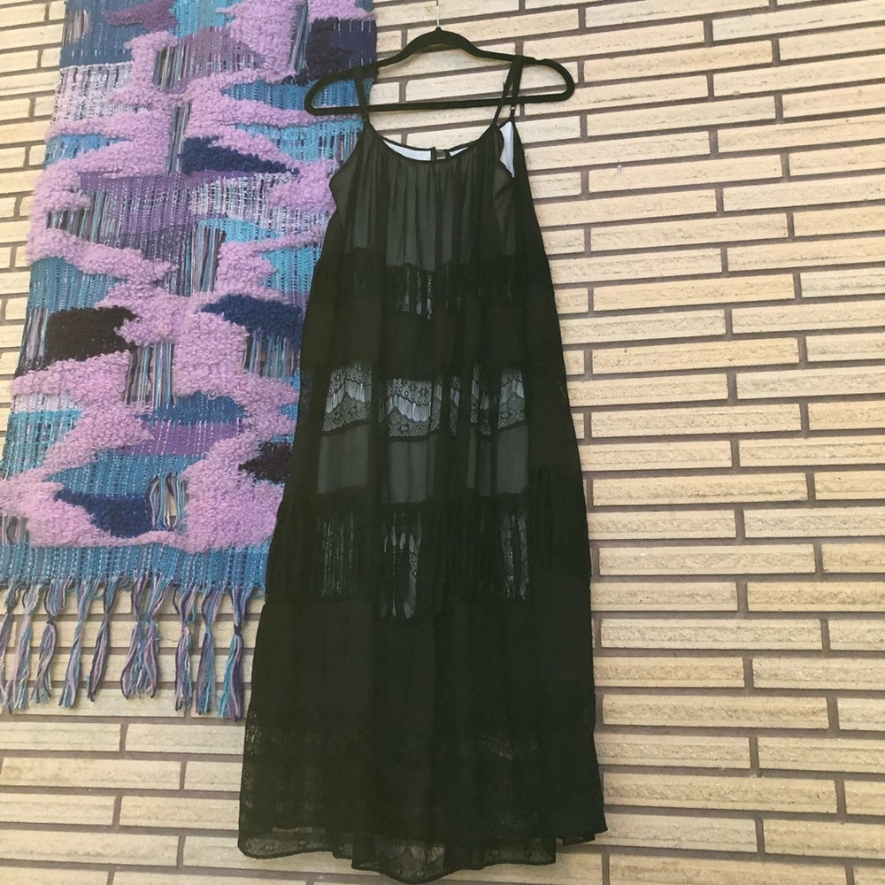 Black Lace Tiered Spaghetti-Strap Women's Dress